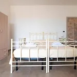 דירה Muma House