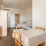 Muma House אוטרנטו