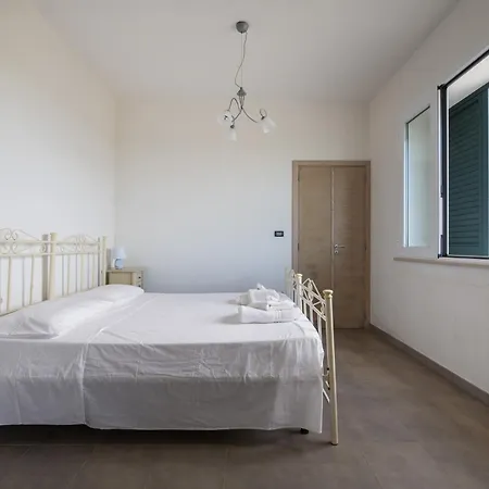 Muma House * Otrante